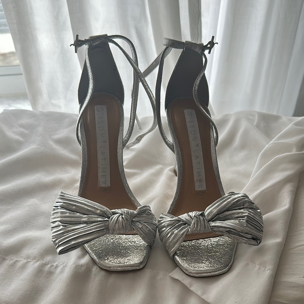 Gibson Latimer Silver Heels with Bow Detail